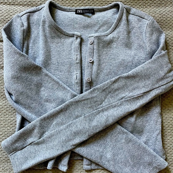 Zara gray cardigan - Picture 1 of 2
